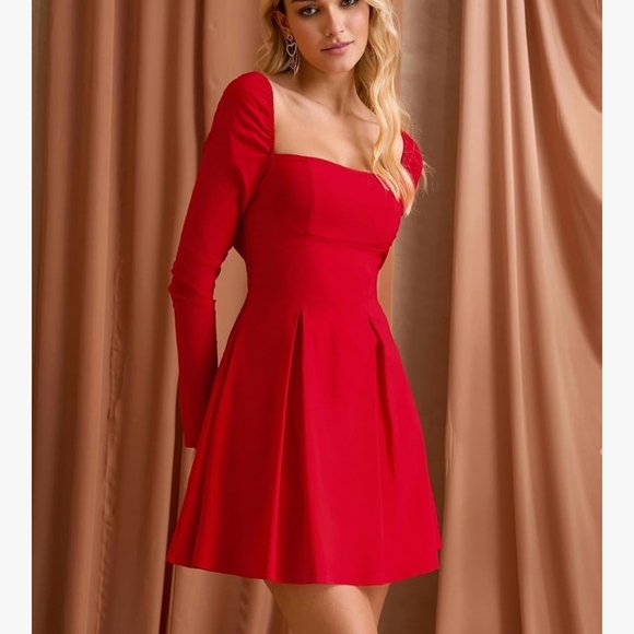 Chic Red Long Sleeve Mini Dress - Picture 2 of 9